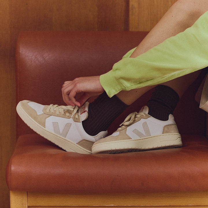 Baskets V-82 Leather White Natural Almond